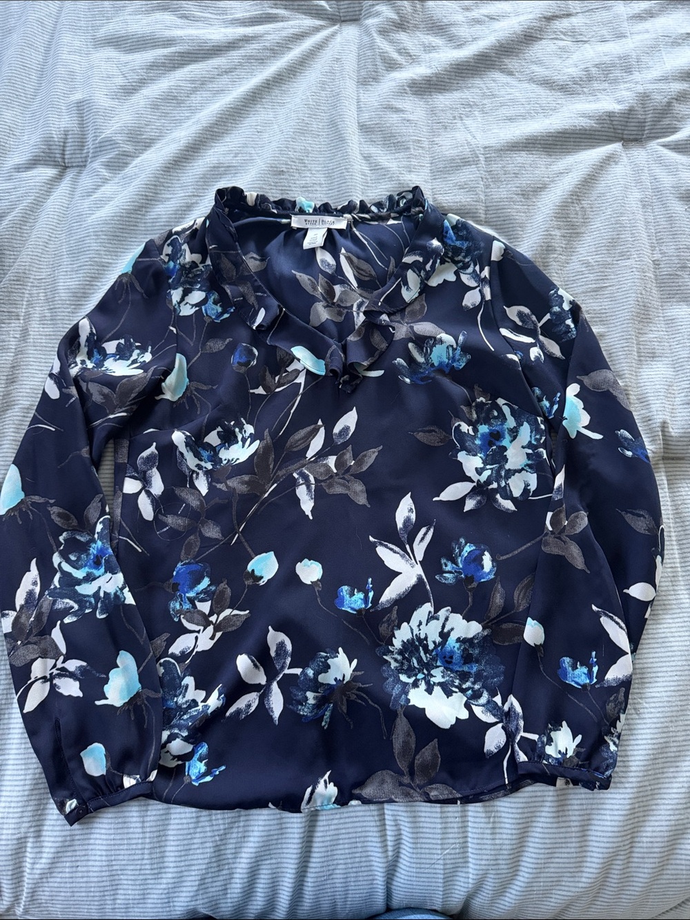 Floral Navy Blouse 00